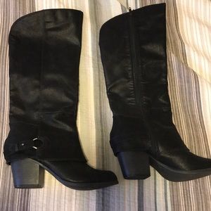 Black boots